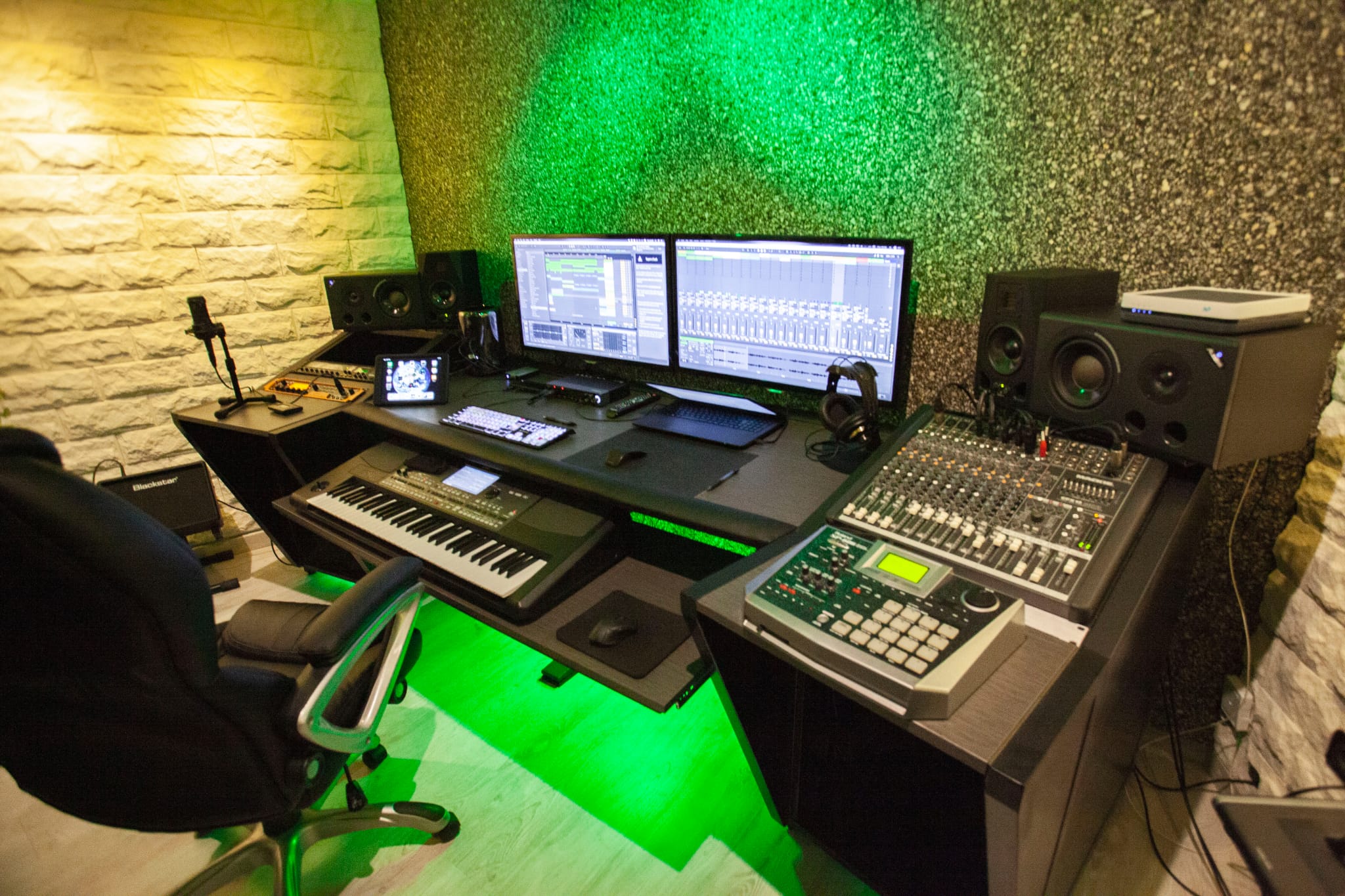 Modern Music Studio 